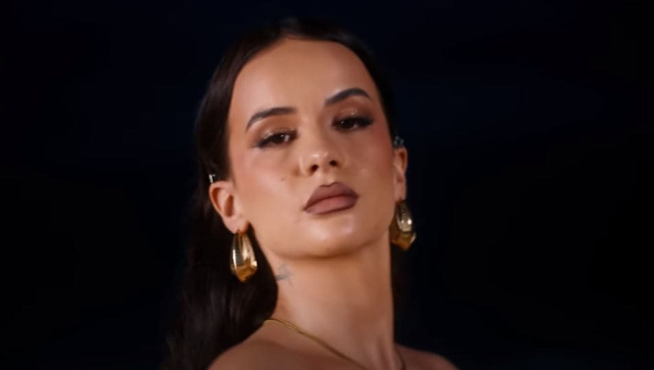 Rina Balaj i shkon në koncert Dafina Zeqirit: Nuk munden të më bëjnë që të urrej ty