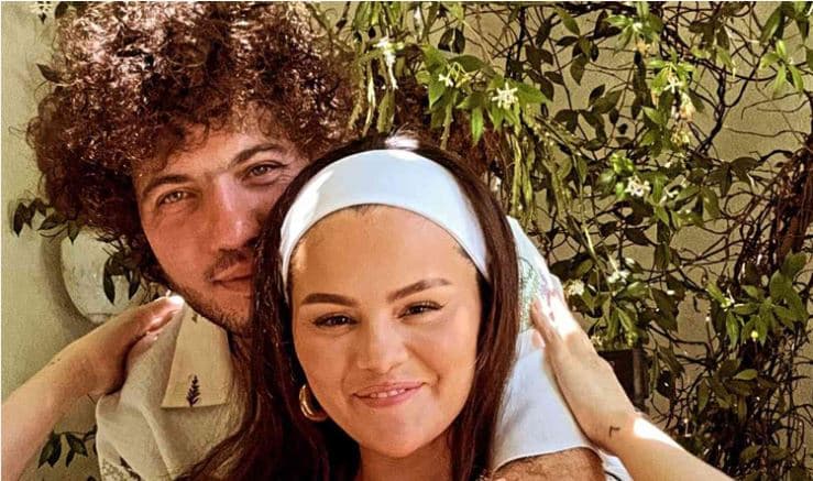 Selena Gomez i tha e para "Të dua" Benny Blancos