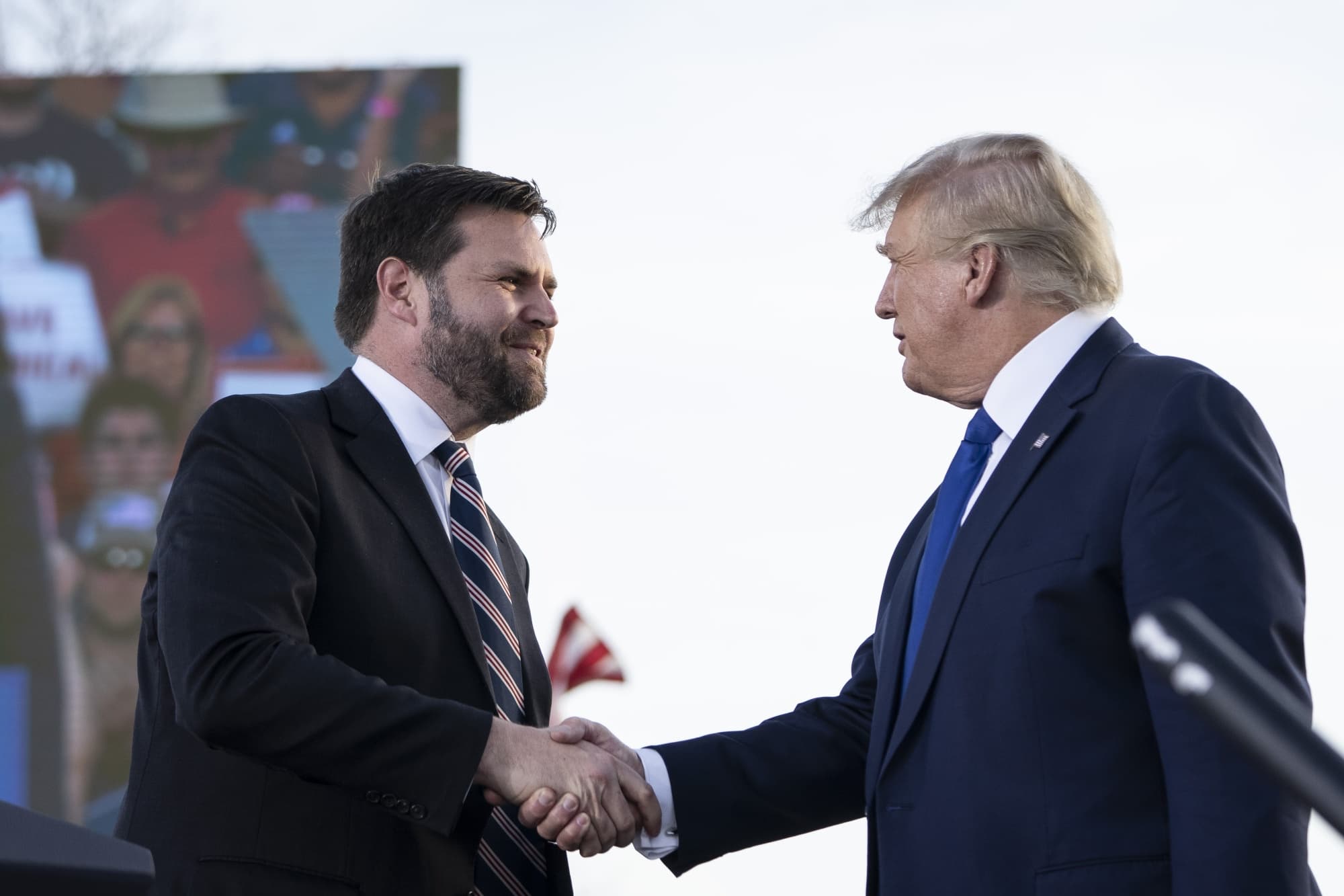 Trumpi zgjedh zëvendësin e tij për president
