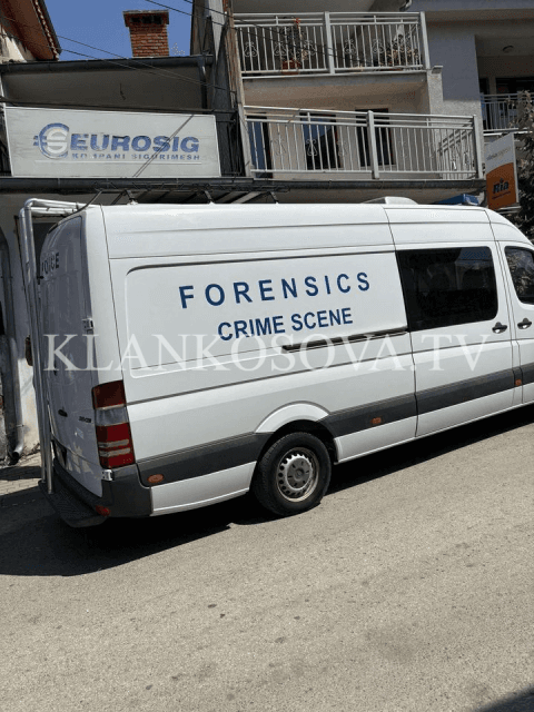 Kërkohet paraburgim për 35 vjeçaren që dyshohet se mashtroi duke premtuar terminë për viza pune