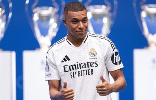 Ancelotti ia shtyn debutimin Mbappesë