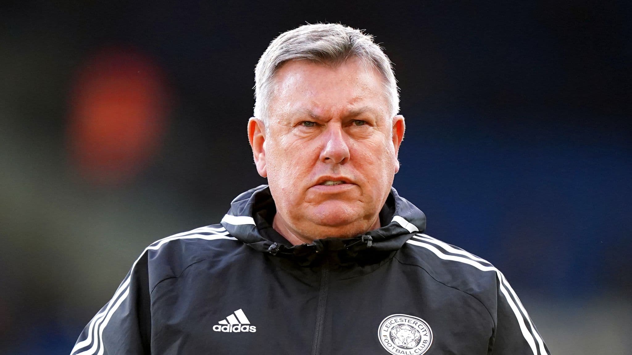 Vdes ish-ndihmëstrajneri i Anglisë Craig Shakespeare, vuante nga kanceri