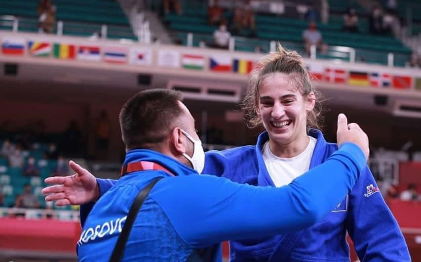 Toni uron Norën për ditëlindje: Rekordmene e Medaljeve Evropiane, jetofsh 100 vjet