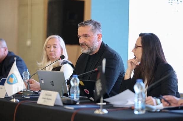 Arben Fetahu, nominohet edhe për një mandat në krye të FBK-së