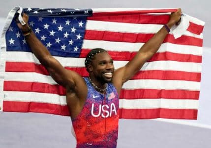 Atleti amerikan bëhet "njeriu më i shpejtë në botë", fiton medaljen e artë në Olimpiadë