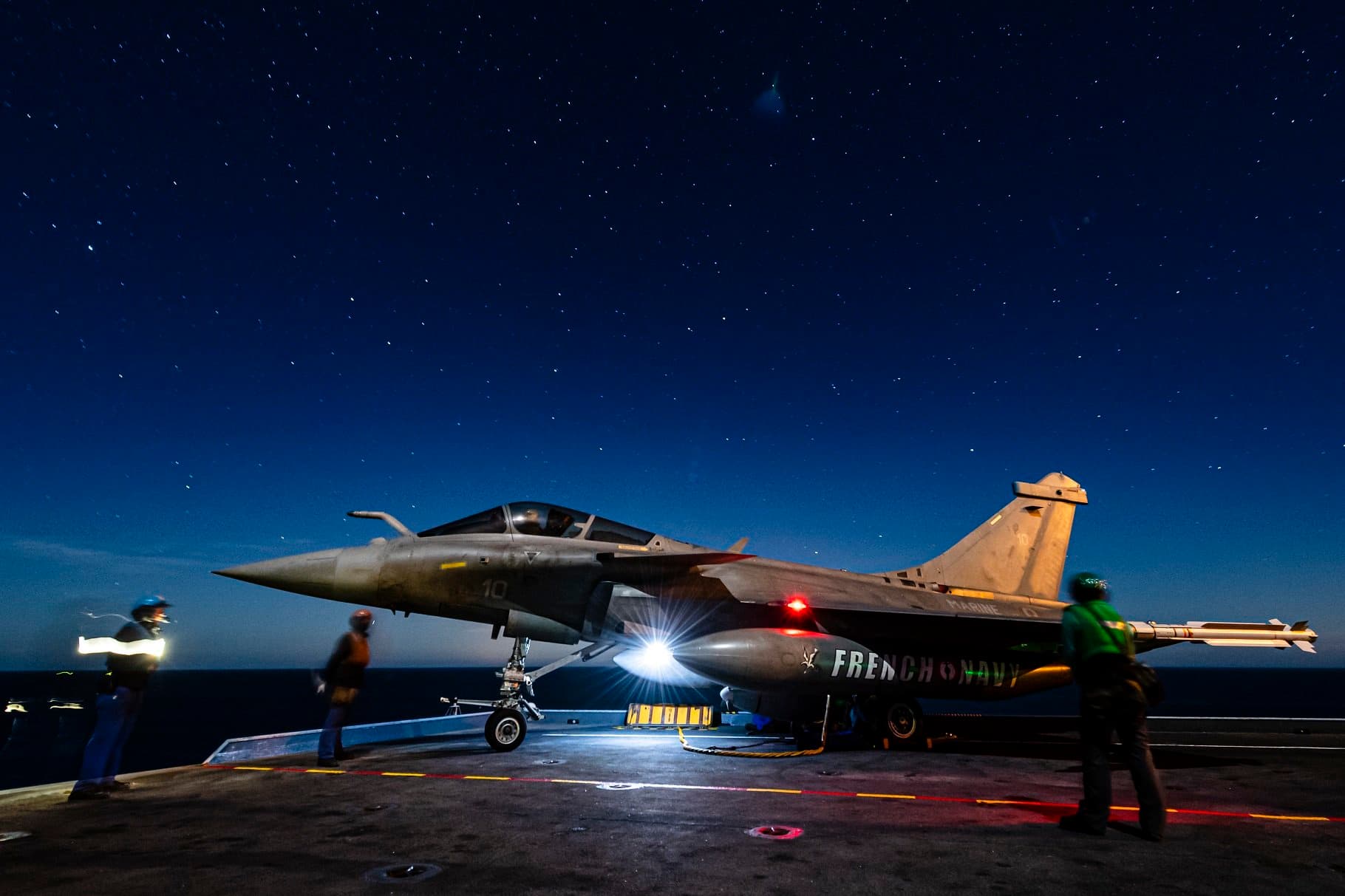 Serbia përfundimisht nënshkruan me Francën blerjen e avionëve luftarakë, Rafale