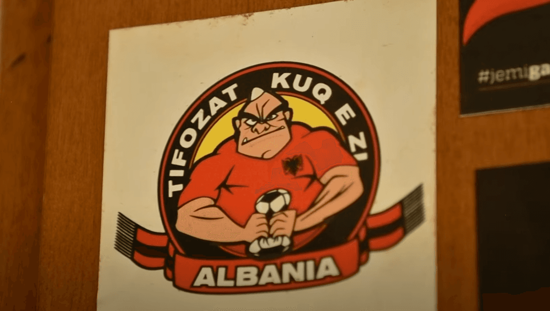 Tifozët Kuq e Zi në "Arbëri" të Italisë