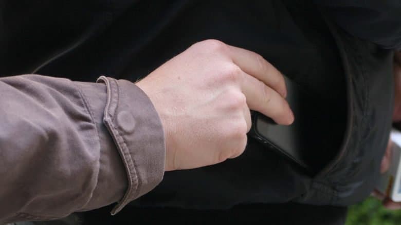 I mituri dyshohet se i vodhi para të gatshme një burri në Podujevë