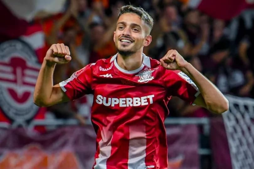 Albion Rrahmani, “95% mbetet në Rapid”