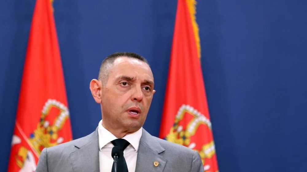 Vullini falënderoi Moskën për “paralajmërimin për një tentim grusht shteti” në Serbi