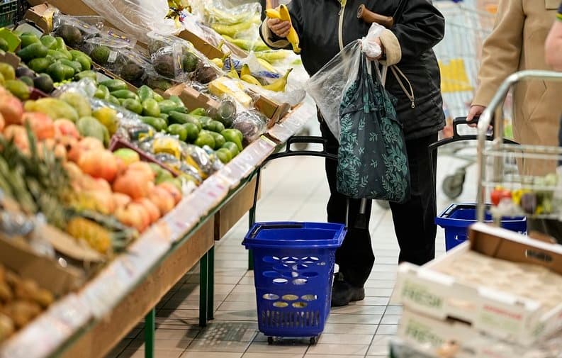 Rritja e çmimeve të produkteve ushqimore shqetëson konsumatorët, kërkohet kontroll