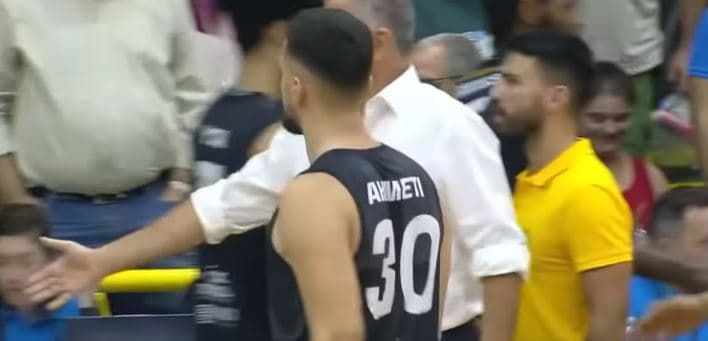 "Kosova është Serbi", basketbollisti i Pejës nuk ia zgjati dorën kundërshtarit që e shkroi këtë
