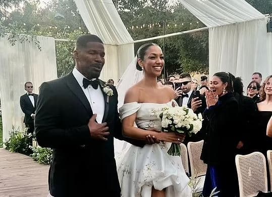 Martohet vajza e Jamie Fox, ai emocionohet tej mase