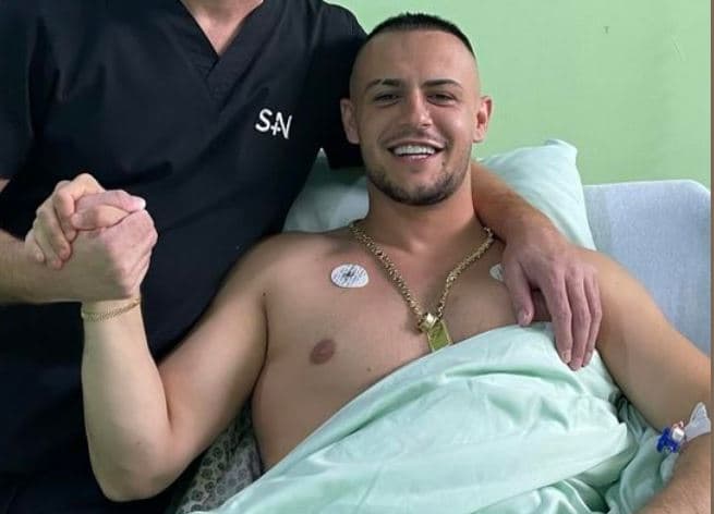 Don Xhoni shtrihet në spital