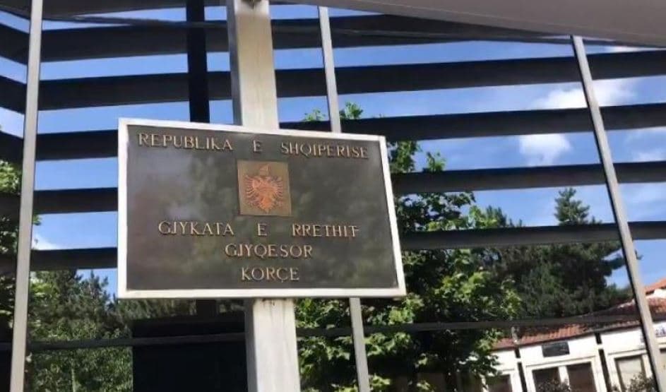Ngacmoi dy të mitura në park, mbetet në burg 56-vjeçari në Korçë