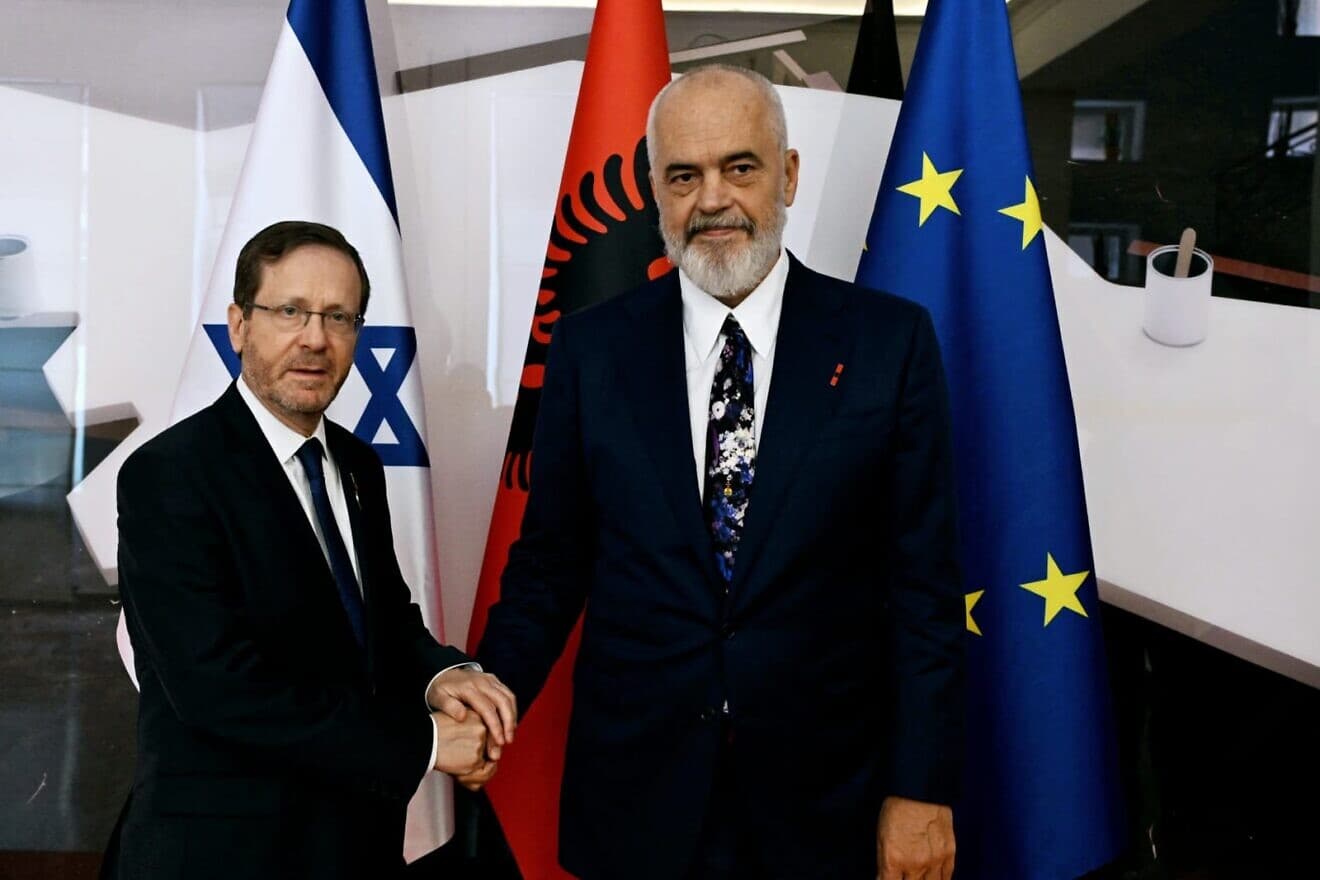 Ambasadorja izraelite në Kosovë falënderon Edi Ramën për mbështetje