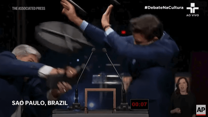 Shpërthen debati, kandidati për kryetar të Sao Paulo godet me karrige rivalin e tij (PAMJE)