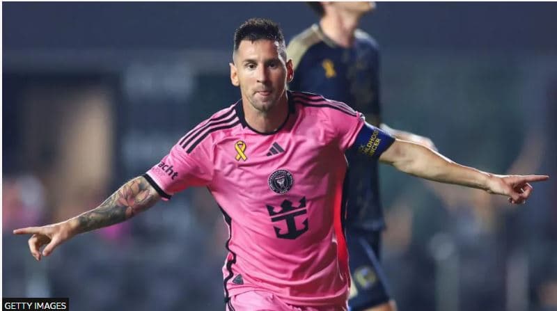 Çfarë rikthimi pas lëndimit, Messi i shënon dy gola në katër minuta
