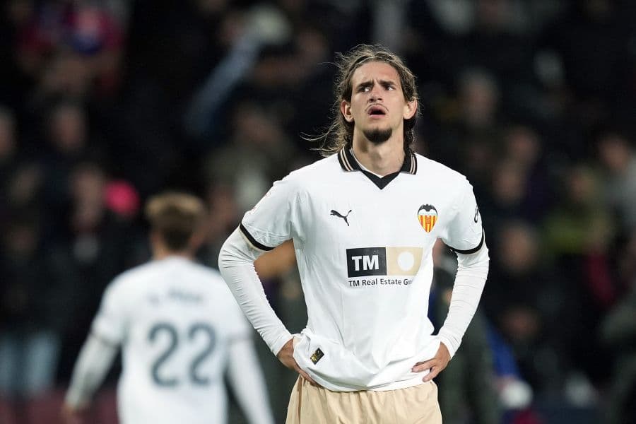 Reali i vihet pas mbrojtësit të Valencias