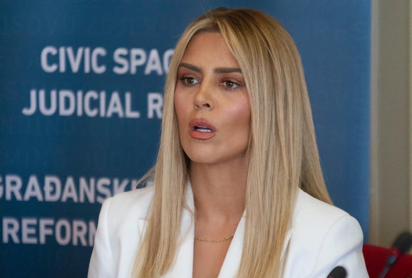 Dënohen dy persona që kanosën në media sociale deputeten Blerta Deliu-Kodra