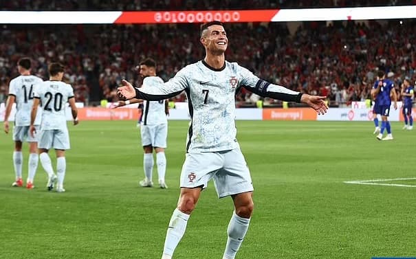 Ronaldo shënon golin e 900-të në karrierë në ndeshjen kundër Kroacisë