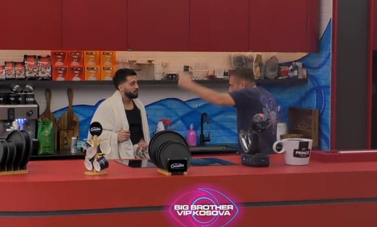 "A ka rregulla?" Nisin zhurmat në "BBVK3" për qetësinë në dhomën e gjumit