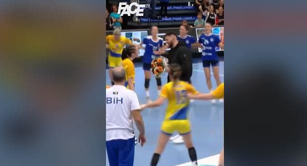 Hendbollistja boshnjake merr propozim për martesë nën tingujt e “O sa mirë me qenë shqiptar”