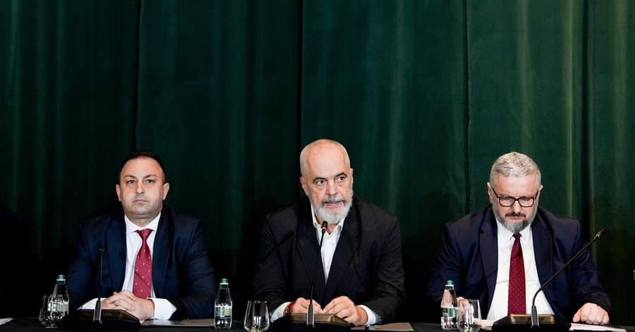 “I falen Allahut 5 herë në ditë dhe nuk paguajnë sigurimet shoqërore”, Rama për sipërmarrësit: Vjedhin pensionistët!