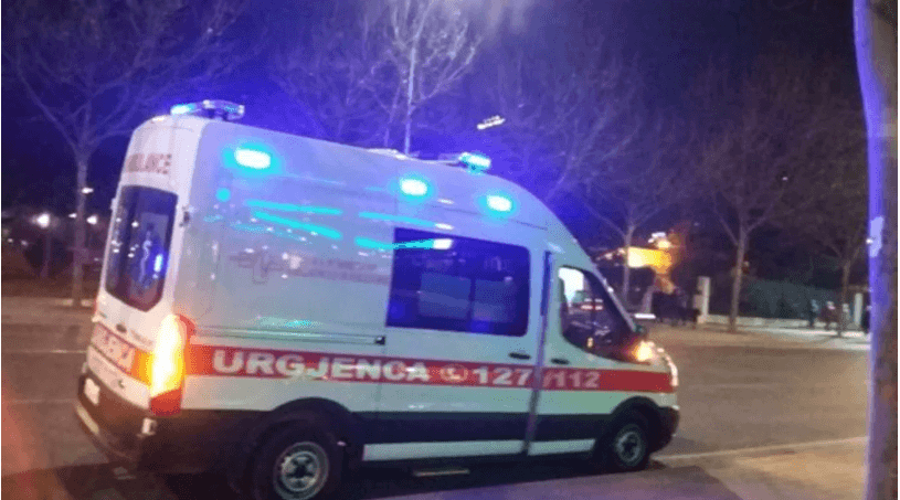 U paraqit në spital për ndihmë mjekësore, vdes 12-vjeçari në Tiranë