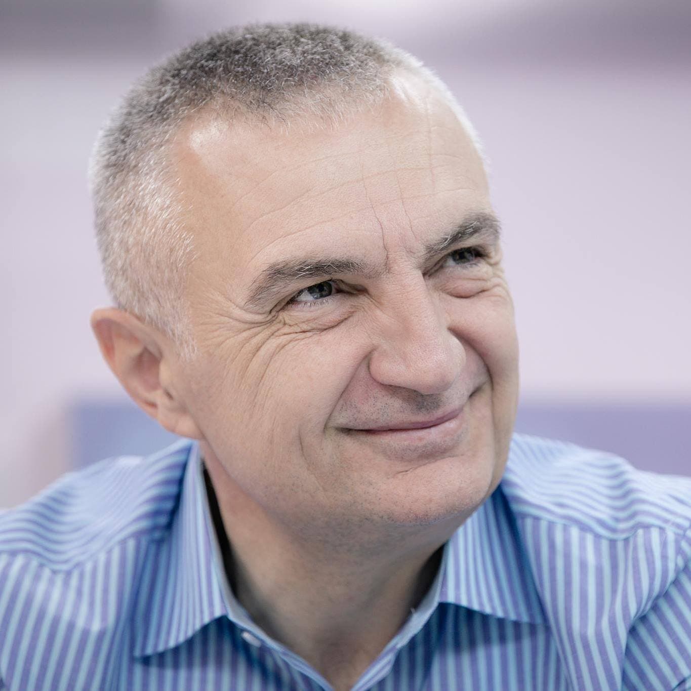 Ilir Meta voton nga burgu