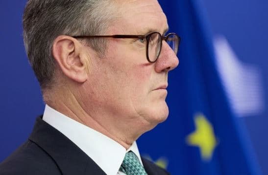 Kryeministri britanik: Irani nuk duhet t'i përgjigjet sulmeve izraelite