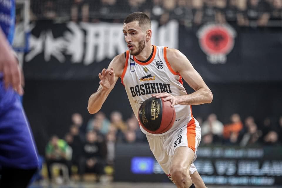 Bashkimi e fiton dramën ndaj Pejës në basketboll