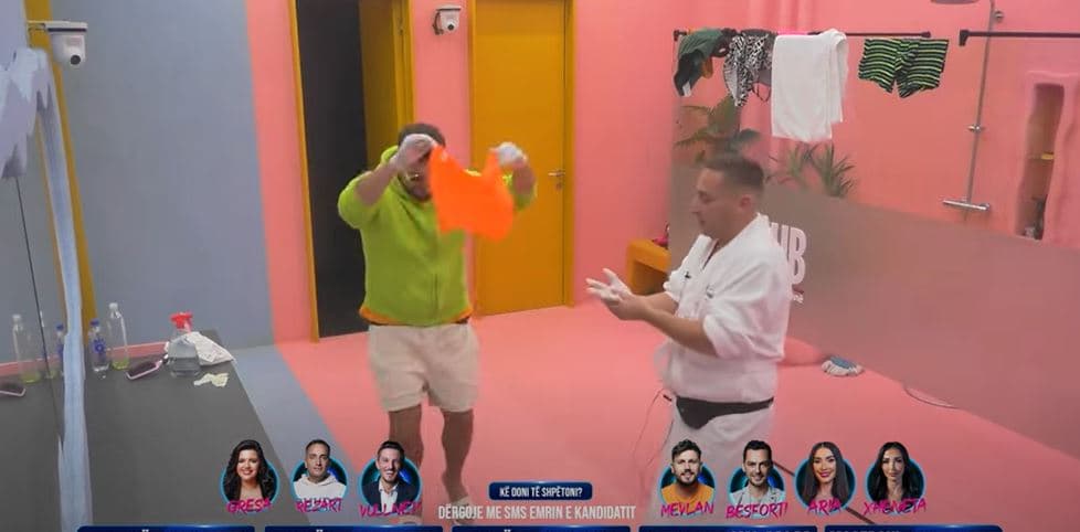 Rezi dhe Mevlani plot humor kryejnë pastrimin në shtëpi (VIDEO)