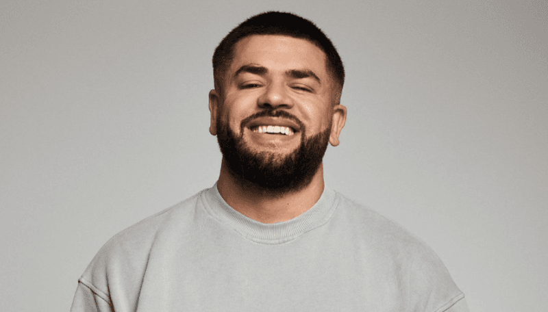Noizy arrestohet në aeroportin e Cyrihut