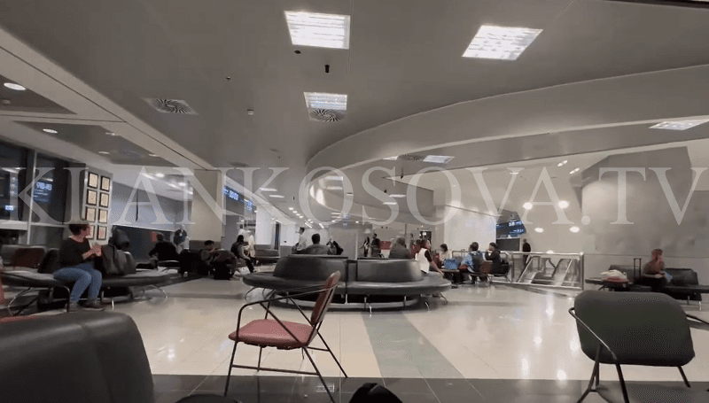 Raportohet për alarm në aeroportin e Budapestit, udhëtarët ikin me vrap (VIDEO)