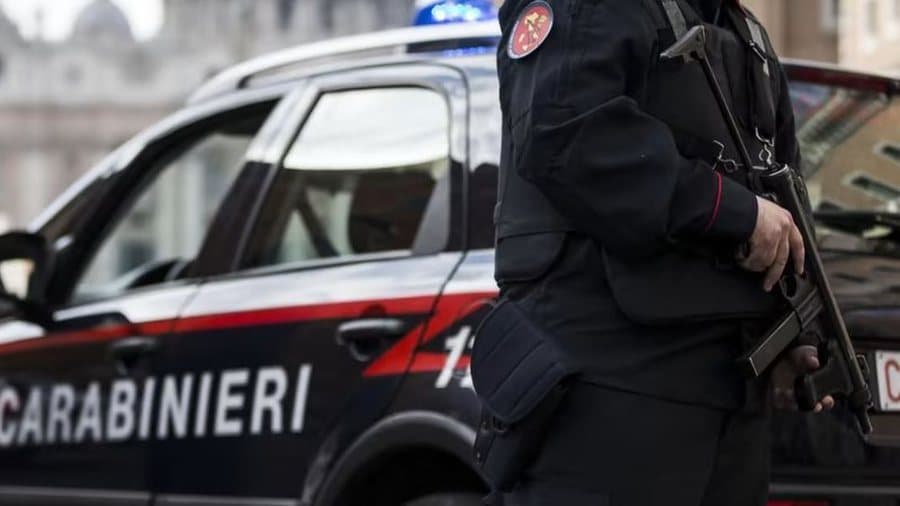 Itali: Shqiptari vret bashkëshorten në sy të fëmijëve