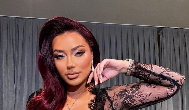 Ronela Hajati ndan video nga realizimi i fotosesionit të fundit, duket e veçantë