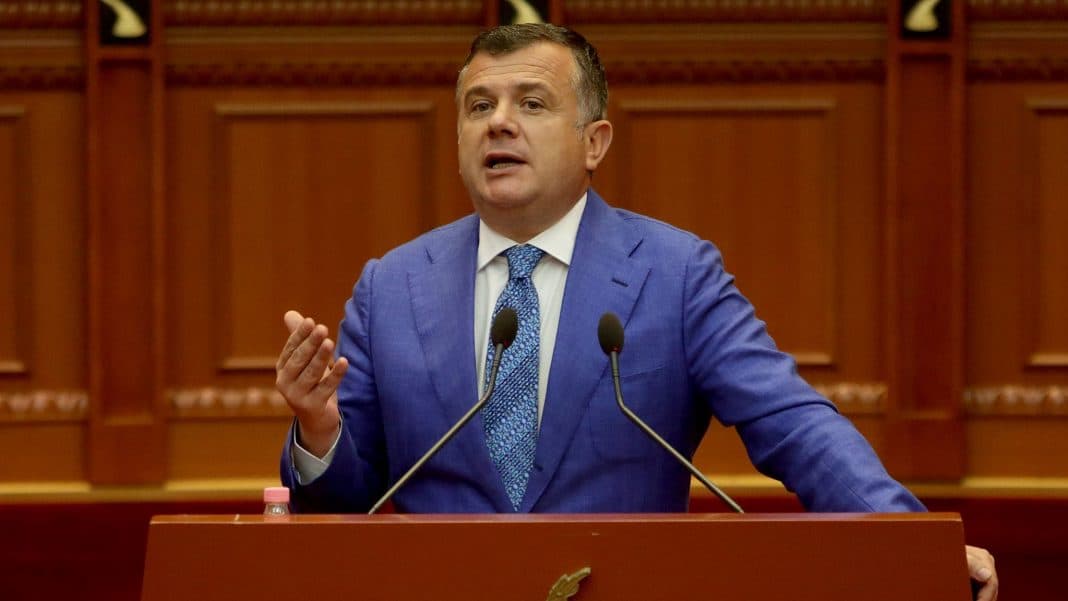 Balla: Beteja e opozitës bëhet për Berishën, jo për Salianjin