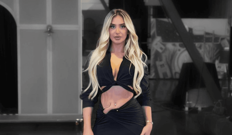Vesa Smolica sensuale në paraqitjen e fundit