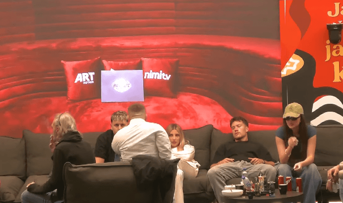 Për herë të parë, një zarf gri në shtëpi - Çfarë po paralajmëron me këtë Vëllai i Madh? (VIDEO)