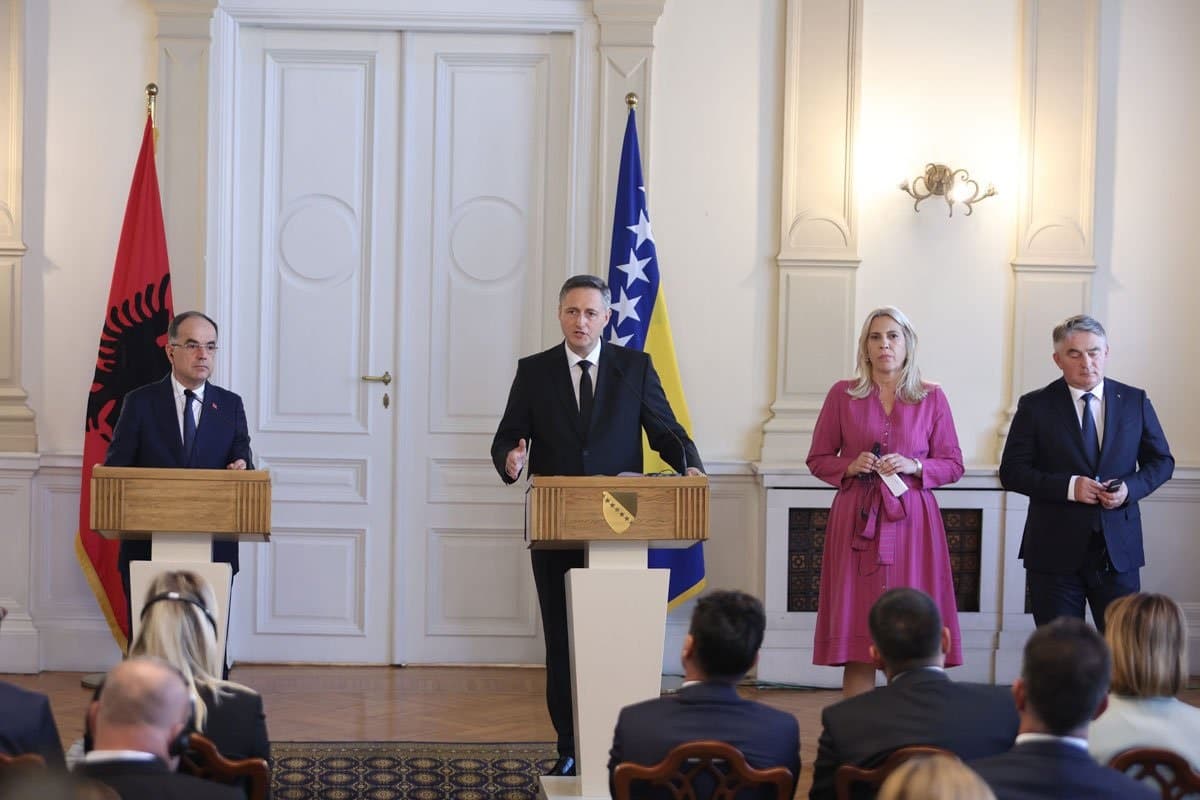 Begaj në BeH takon anëtarët e Presidencës, tema e Kosovës s’u pëlqen disave