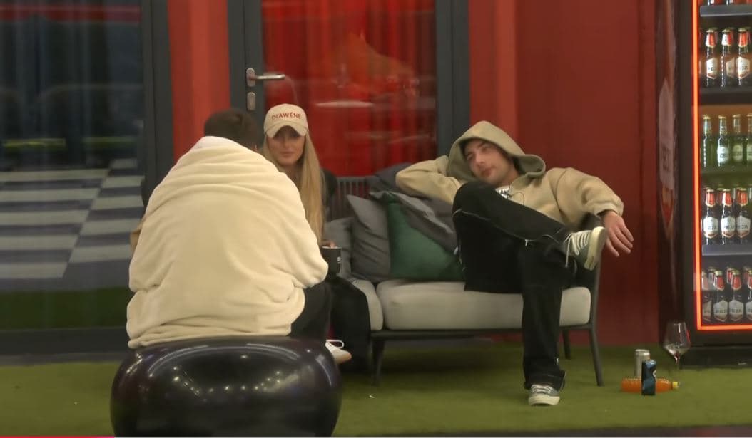 Bay T qenka virgjëreshë, ja çka i thotë Driloni (VIDEO)
