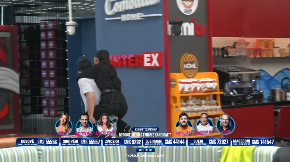 Momente qesharake mes Gjestit dhe Xhenetës (VIDEO)