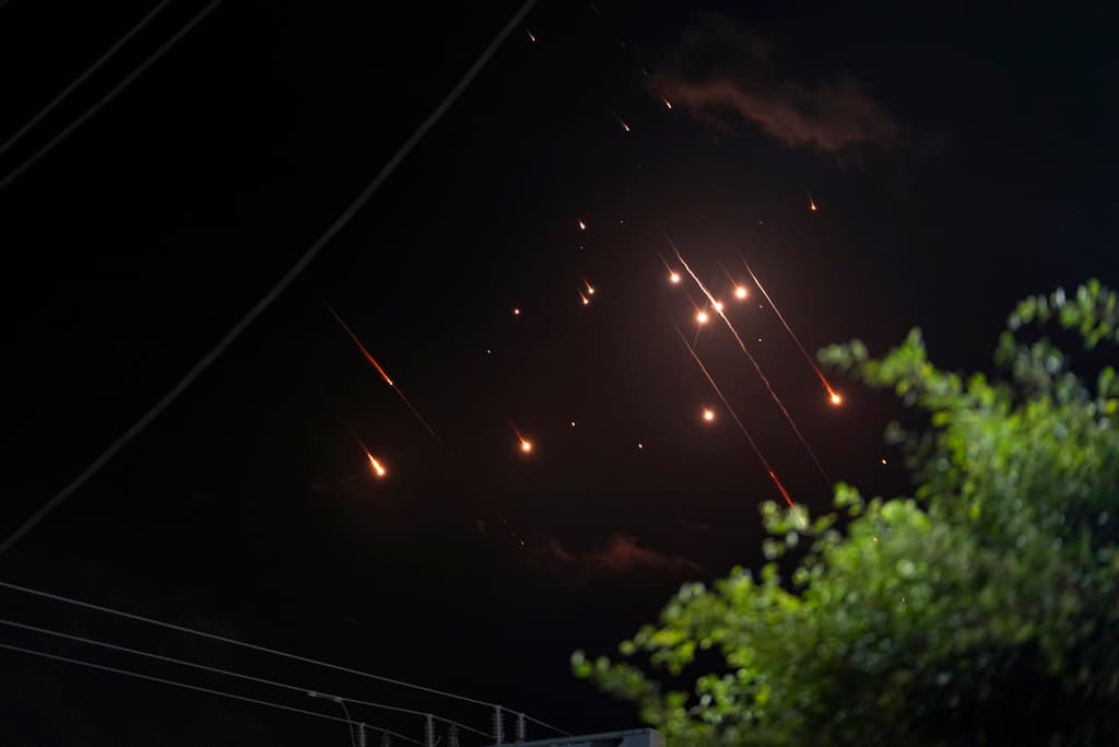Qyteti Haifa i Izraelit goditet me raketa, pas Bejrutit jugor