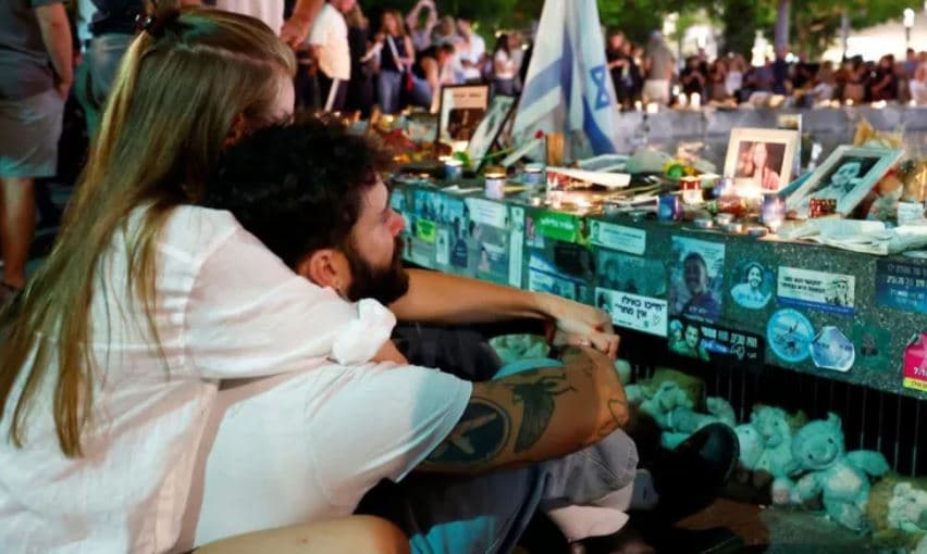 Izraeli shënon një vit që nga sulmi i Hamasit, teksa luftimet po vazhdojnë në disa fronte