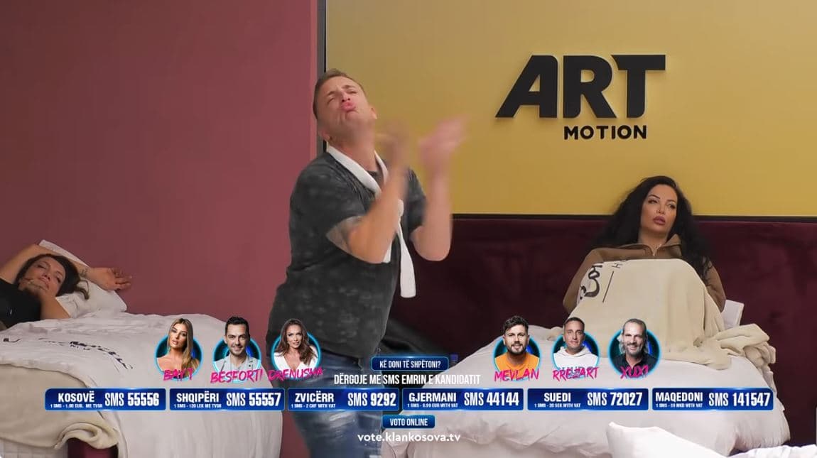 Vullneti i thotë Rezit “ti nuk je banor”, ai i kundërpërgjigjet me imitim (VIDEO)