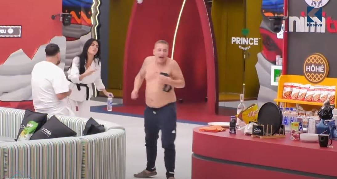 A u ngacmua seksualisht Diana nga Rezi, klipi zbulon gjithçka!
