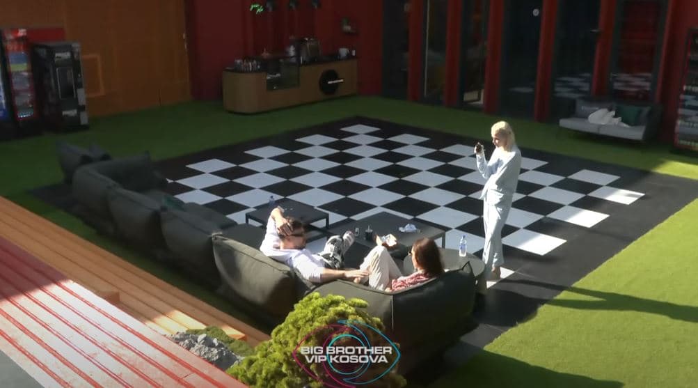 Sara: Shumica e njerëzve janë me dikë se kanë frikë të rrinë vetëm (VIDEO)