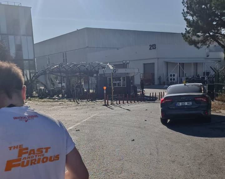 Pesë të vdekur në “sulmin terrorist” ndaj kompanisë turke të hapësirës ajrore - 2 nga ta sulmues