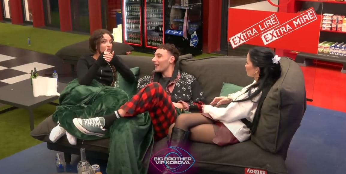 Xheneta: Ka 12-vjeçare në TikTok që duken si 20 e kusur (VIDEO)